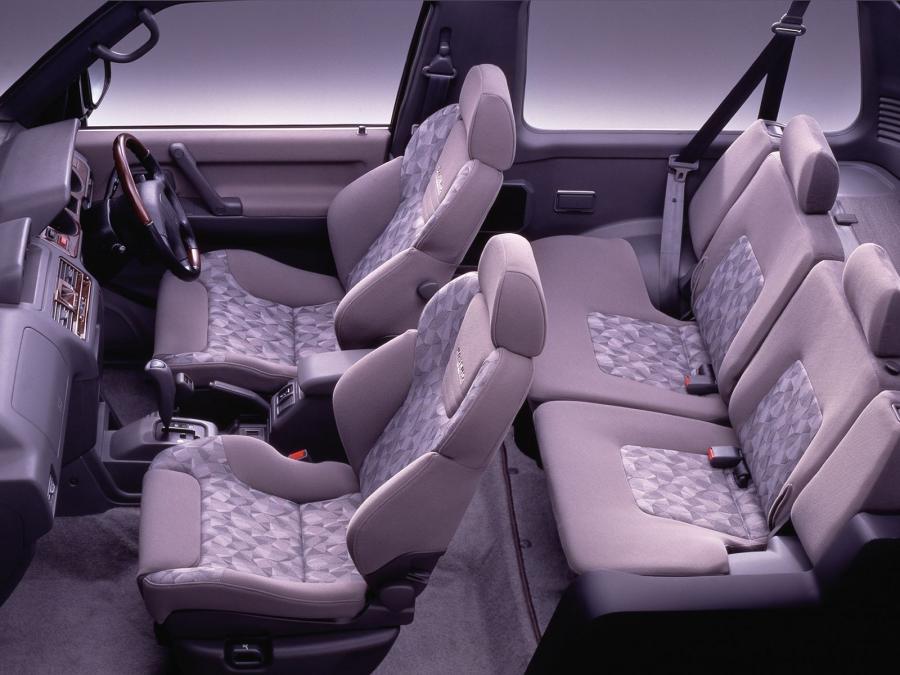  Mitsubishi Pajero Metal Top II 1997 года  (JP) (фото 4 из 4)